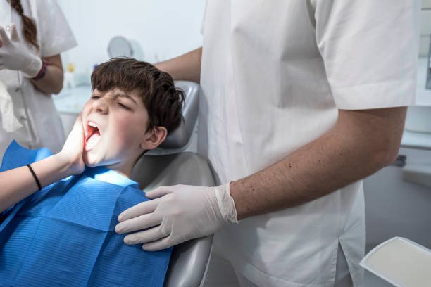 Best Walk-In Emergency Dental Services in Evansdale, IA